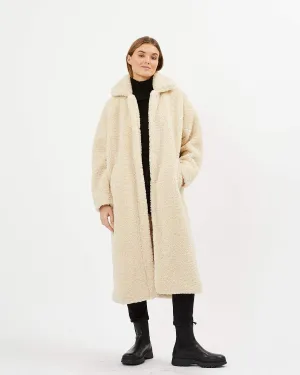 Ivori Teddy Coat