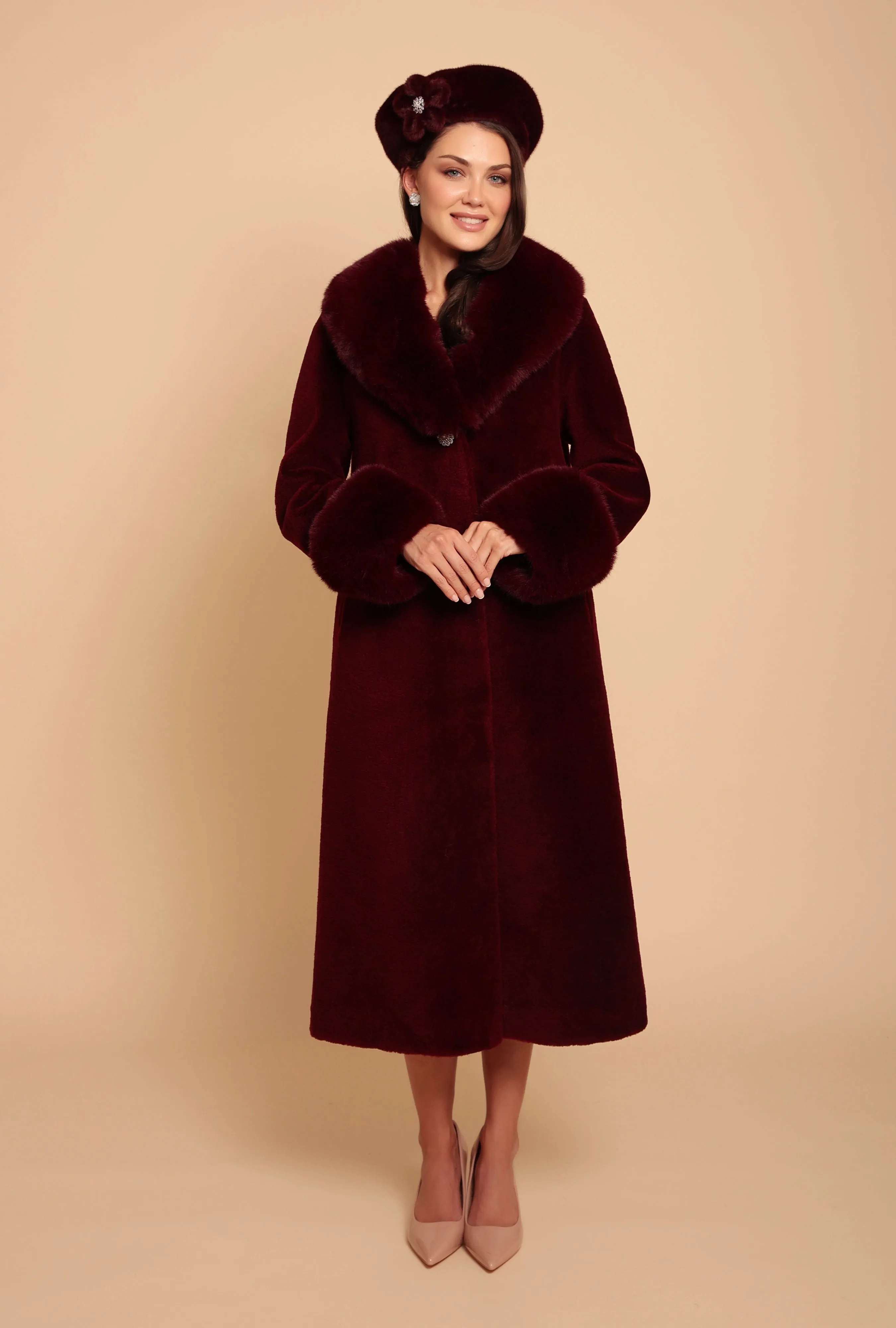 'Sunset Boulevard' Long Wool Coat with Faux Fur Collar in Rosso